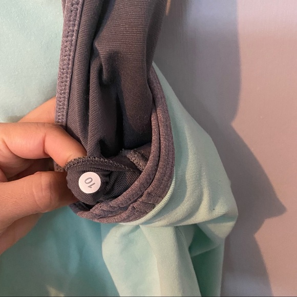 Lululemon Activewear Top Size 10 - Picture 6 of 9